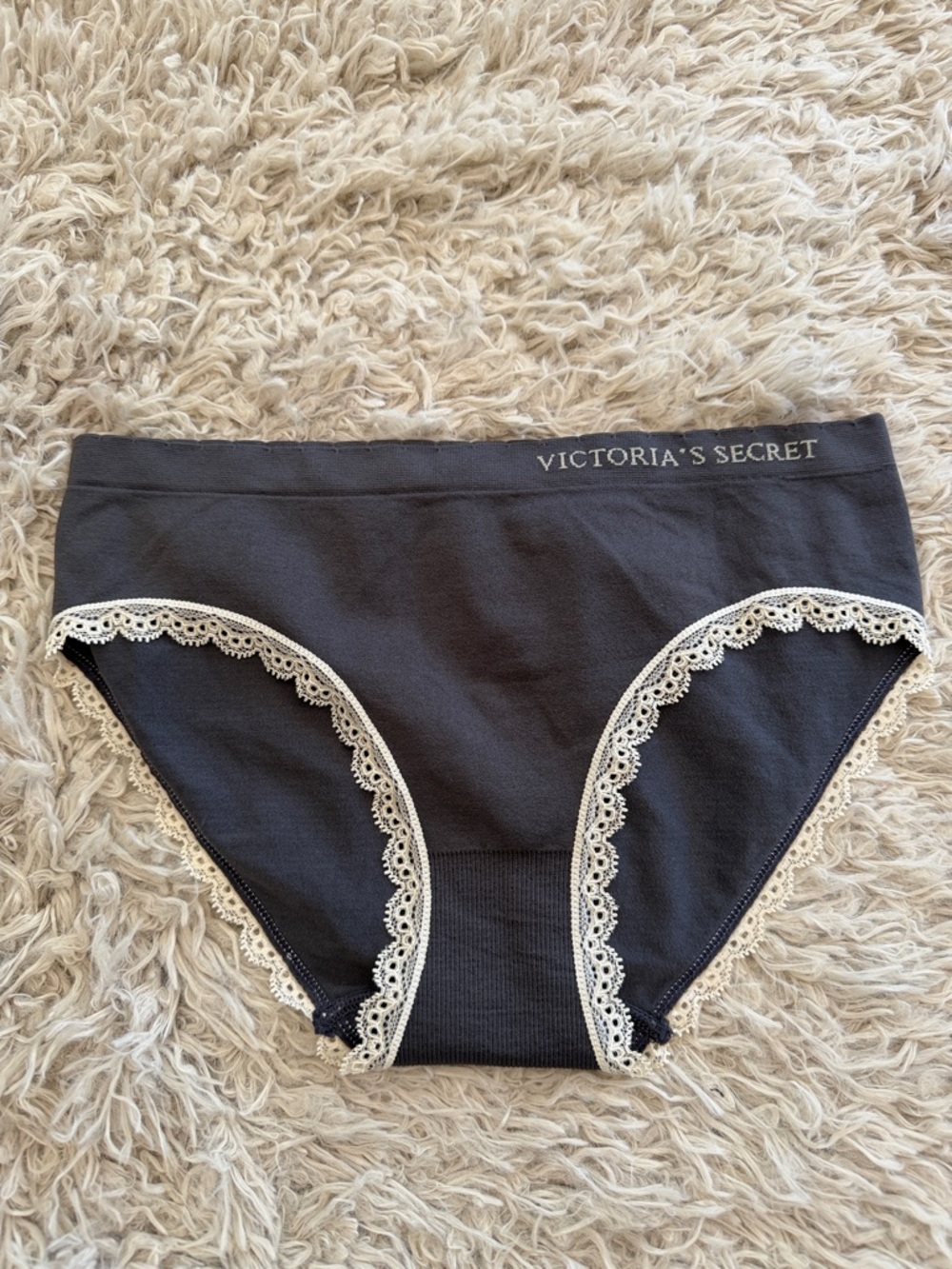 NWT Victoria's Secret Seamless Hiphugger Lace Trim Grey Small
